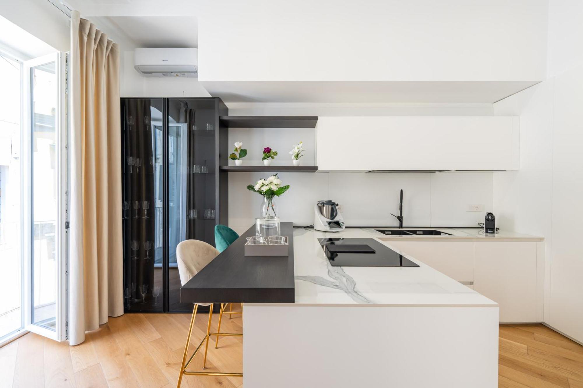 Appartement Aristocrat Chiaia Bridge à Naples Extérieur photo