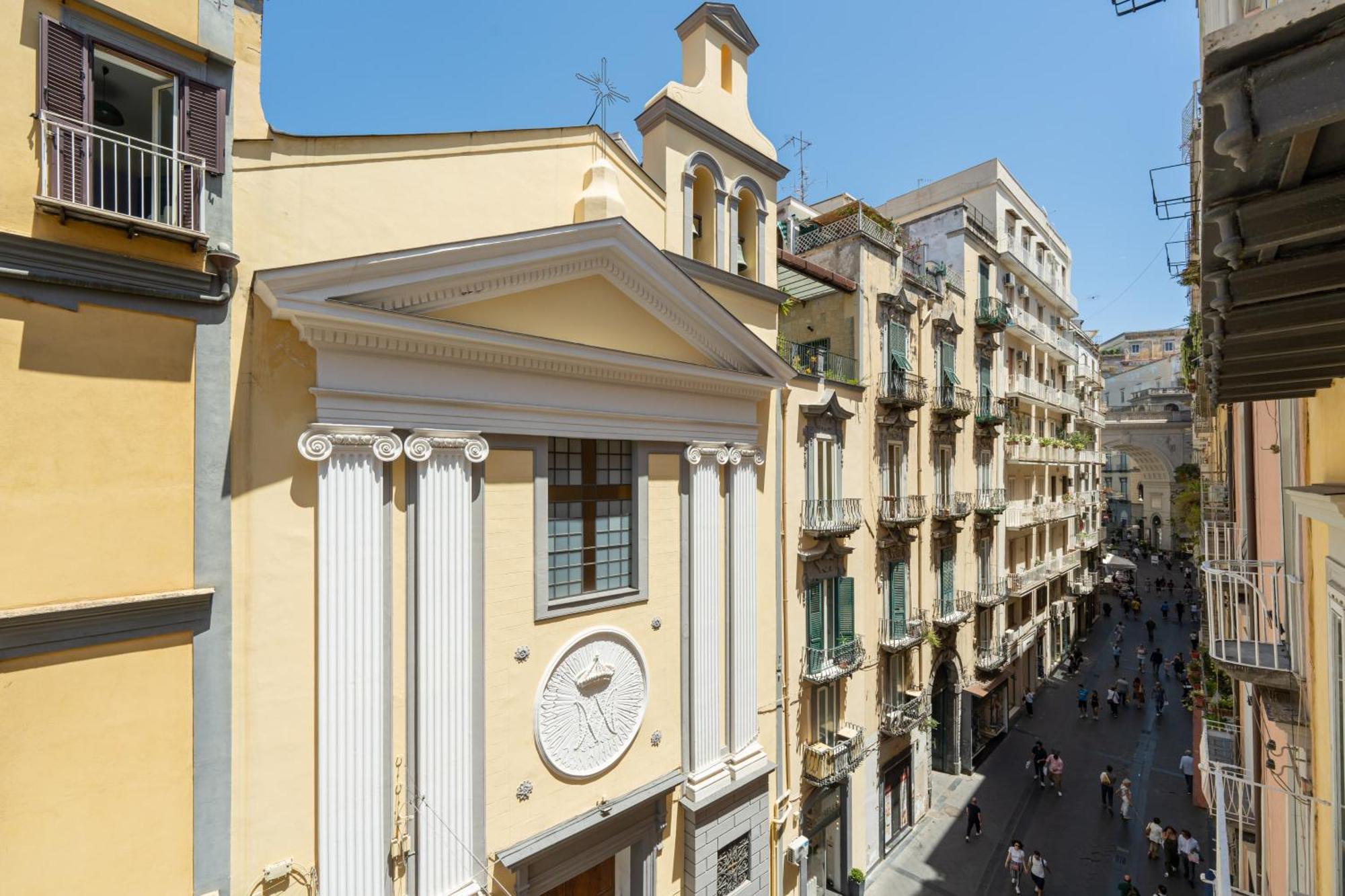 Appartement Aristocrat Chiaia Bridge à Naples Extérieur photo