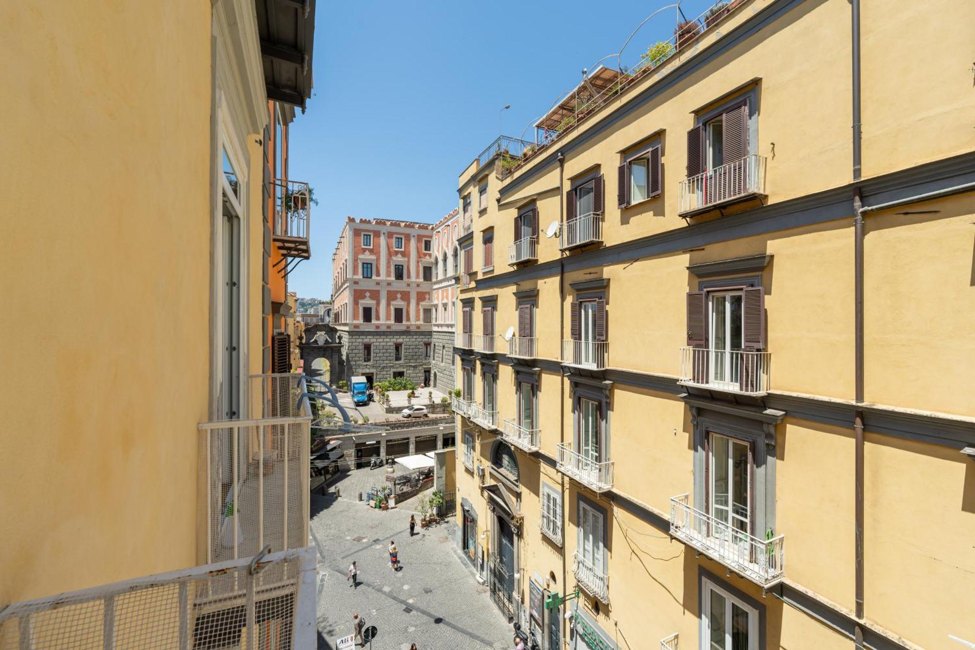 Appartement Aristocrat Chiaia Bridge à Naples Extérieur photo